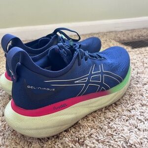ASICS Gel Nimbus 25 size 9.5